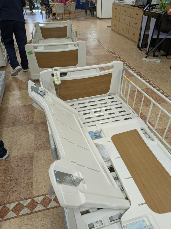 取引中■介護ベッド■値下げしました※木の台座付けます※引取りのみ ◎FRANCE BED社 HR-N3 中古】フランスベッド HR-N3 3モーター – 介護ベッド.shop