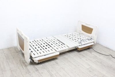 【中古】パラマウントベッド エスパシア（3モーター・83cm幅・セントラルロック・低床22cm）